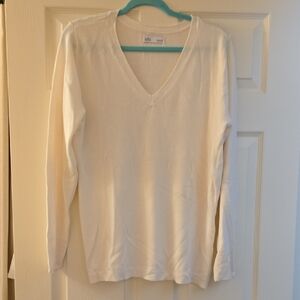 Croft & Barrow Cream Sweater